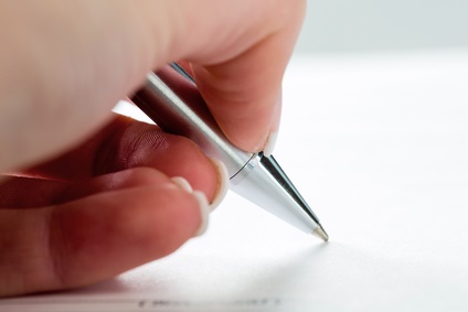 ©-Gina-Sanders-Fotolia.com-gespiegelt Steuererklärung – Was kommt nach der Unterschrift?