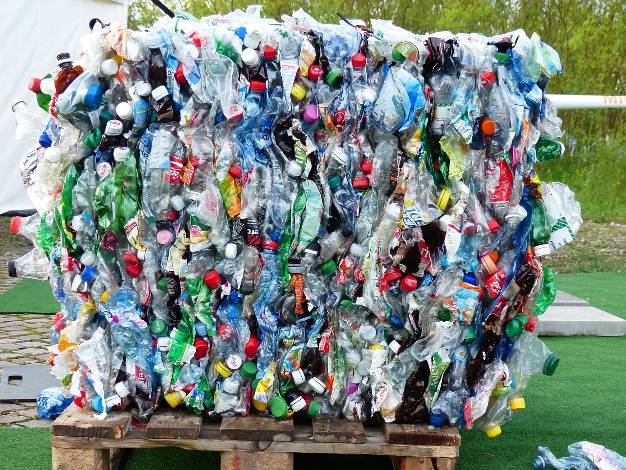 Einwegpfand neu ab 2025: Was Unternehmen umsatzsteuerlich beachten müssen