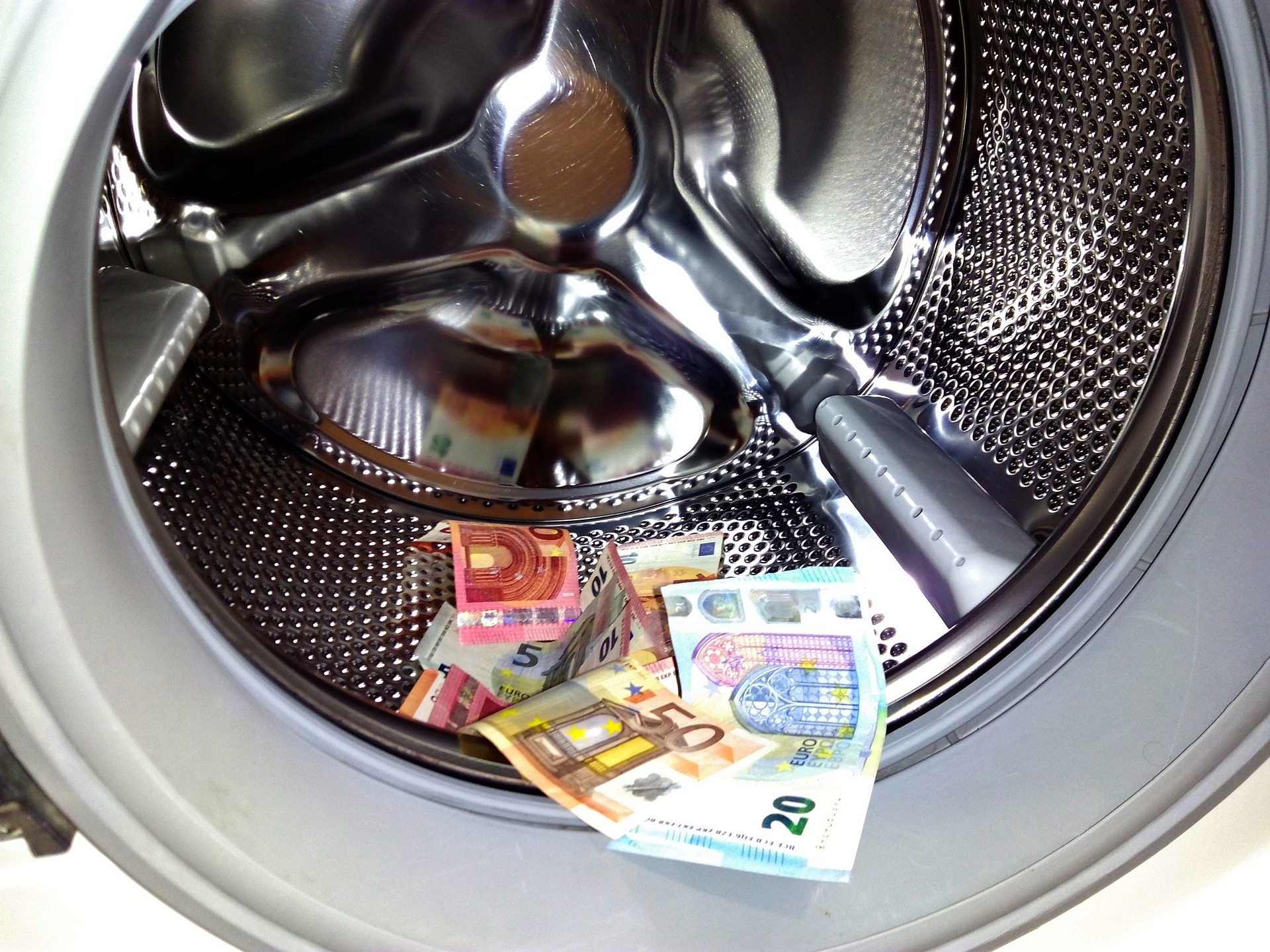 WiEReG-Reform: Neue Begriffe, neue Meldepflichten